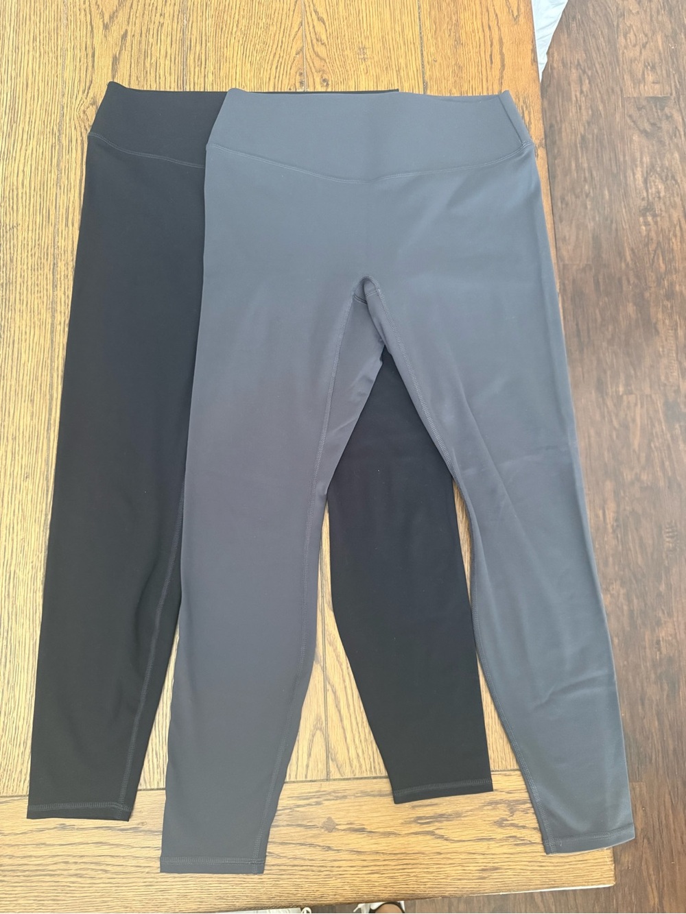 Pure Luxe by Fabletics Leggings in Gray and Black